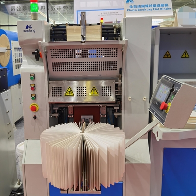 Maufung Fully Auto Lay-Flat Photo Album Binding Machine Photo Album Mounting Making Machine MF-PF400